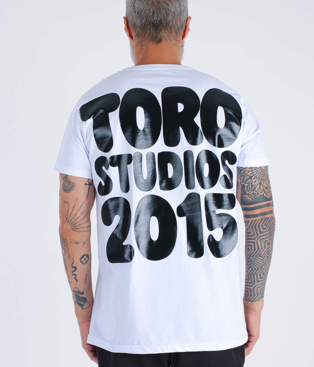 T-shirt Toro White Gel Studios 2015