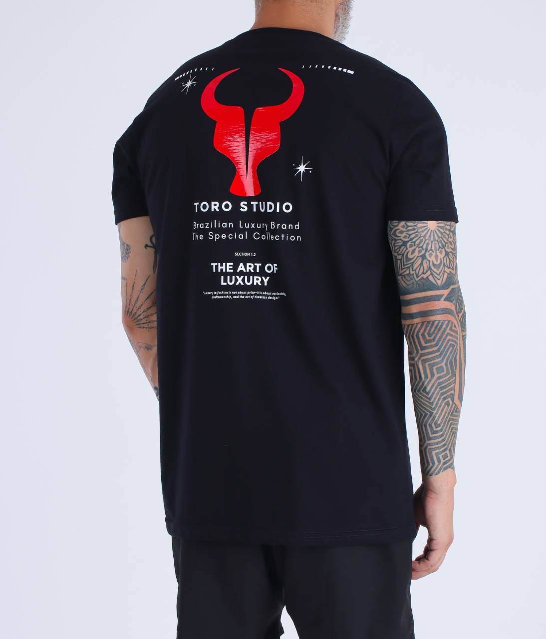 T-shirt Toro Black THE ART OF LUXURY