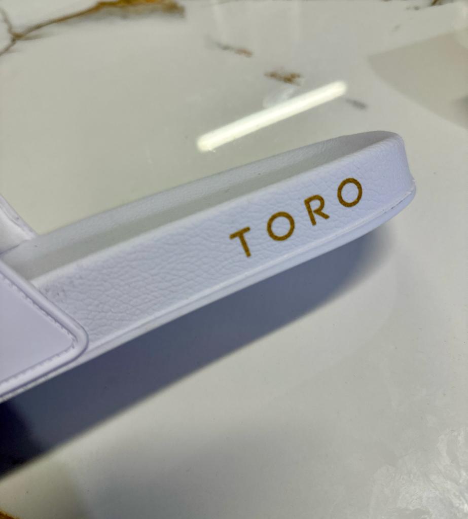 Chinelo Toro Slide White Gold Edition
