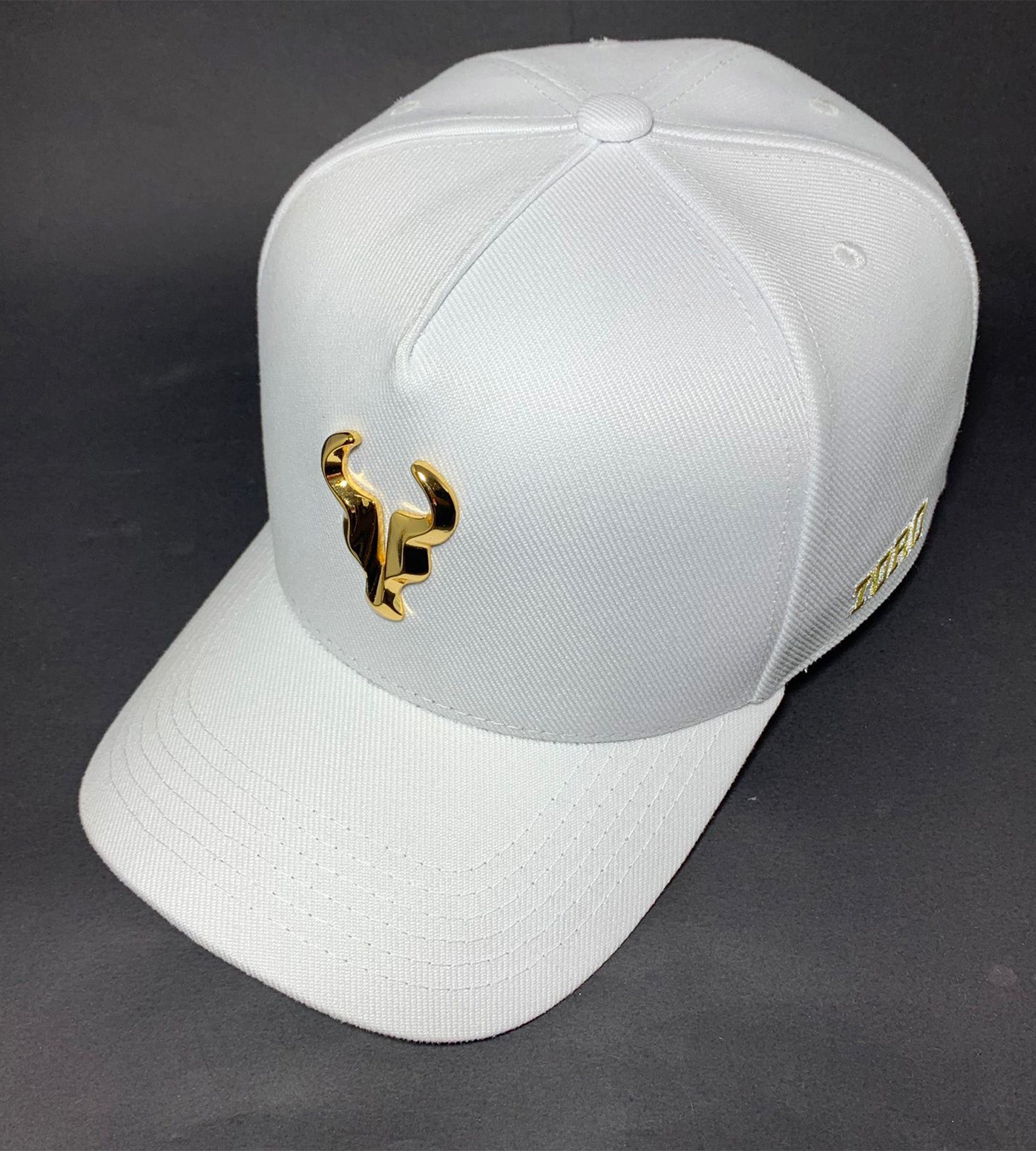 Boné Toro  Branco Special Edition Gold