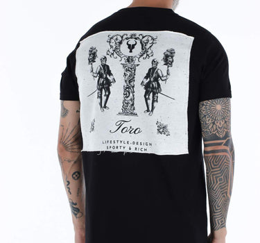 T-shirt Toro Preta C/  PATCH BARROCA