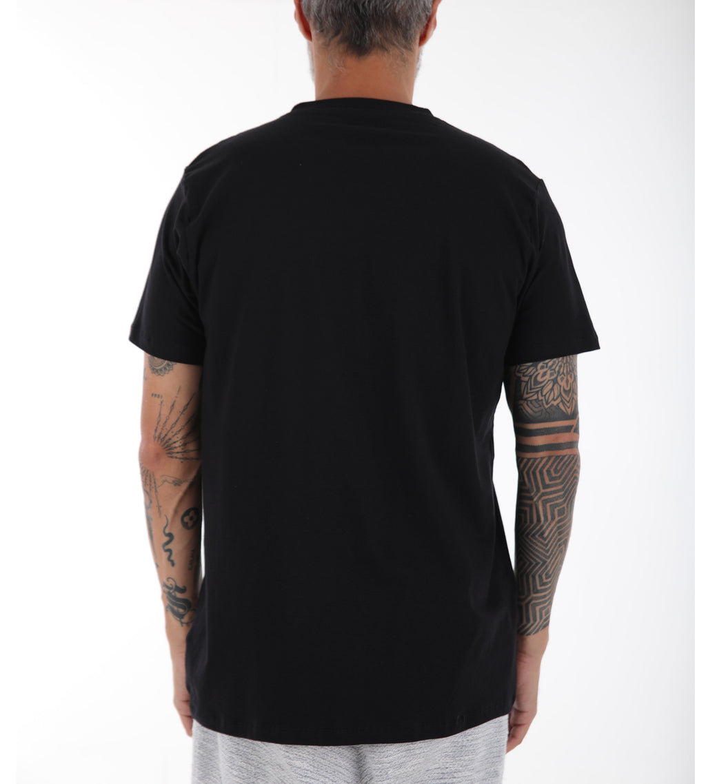 T-shirt Toro Decote "V"   EGíPCIO preta