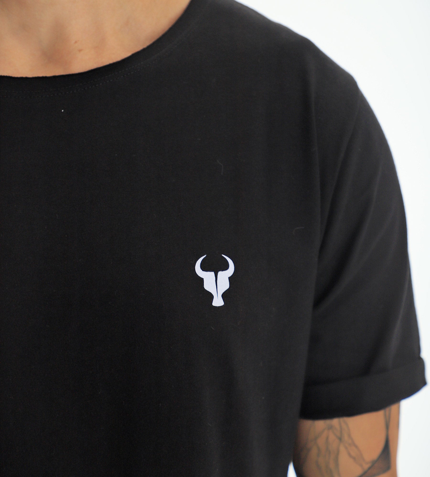 T-shirt Toro Long Corte à Fio Preto