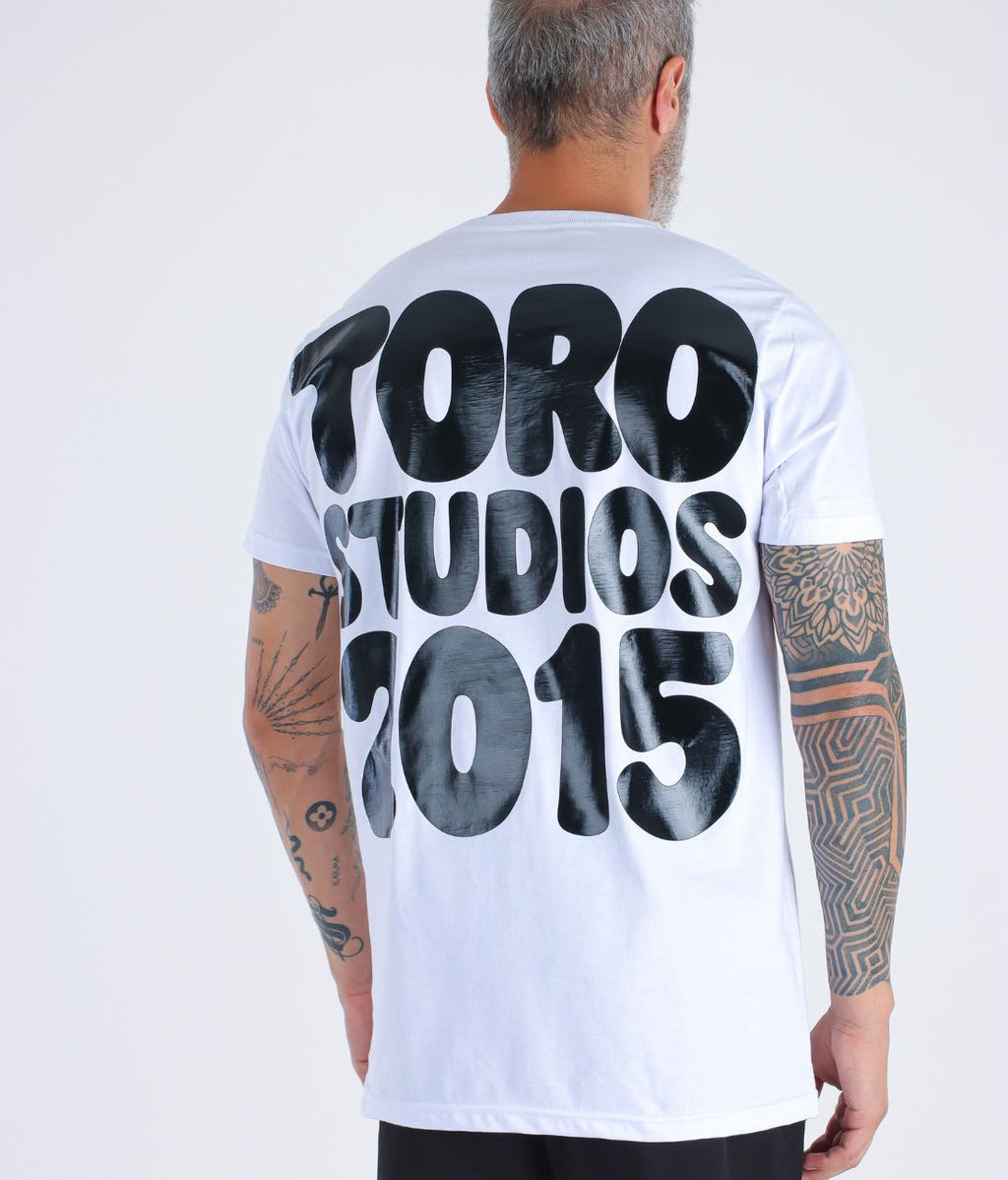 T-shirt Toro White Gel Studios 2015
