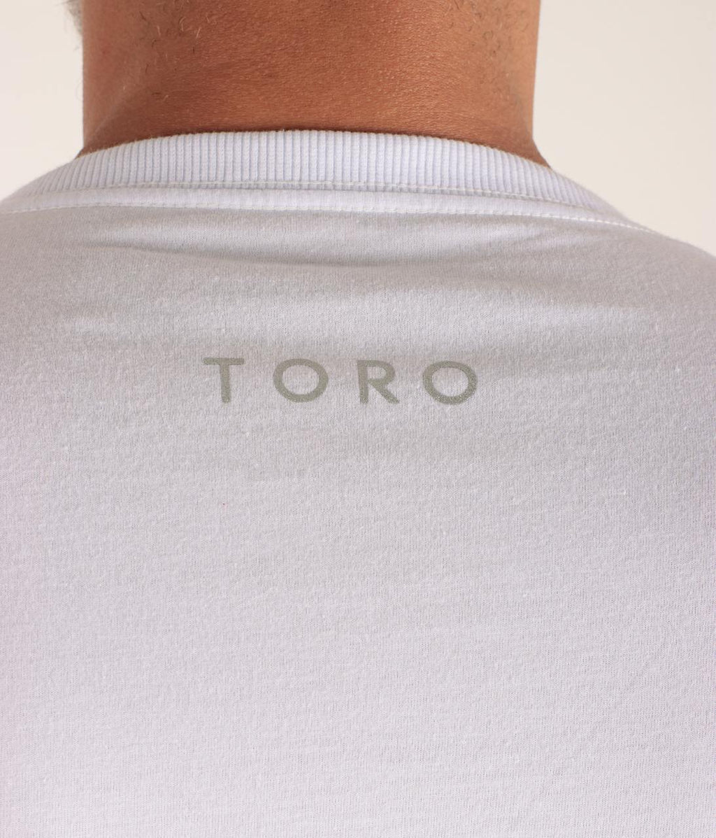 T-shirt Toro Branca Básica Silver
