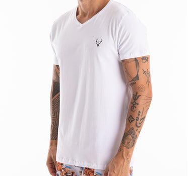 T-shirt Toro Decote "V" egípcio Branca Staff