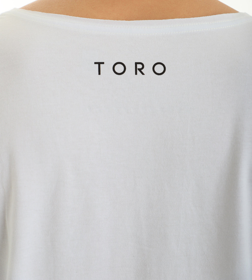 T-shirt Toro Long Corte à Fio Branca