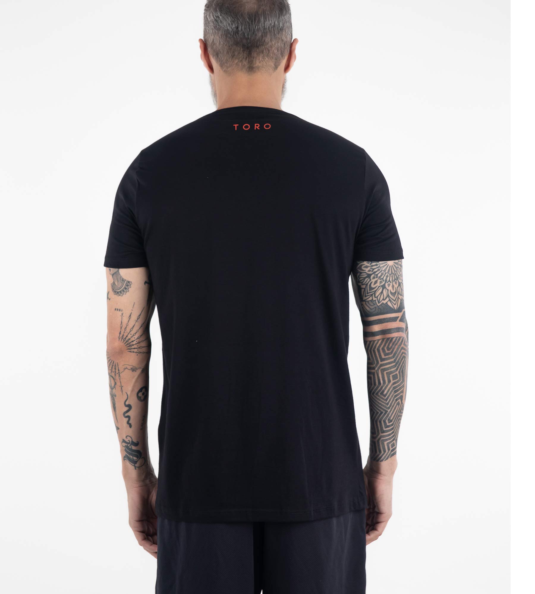 T-shirt Toro Fio egípcio Black red