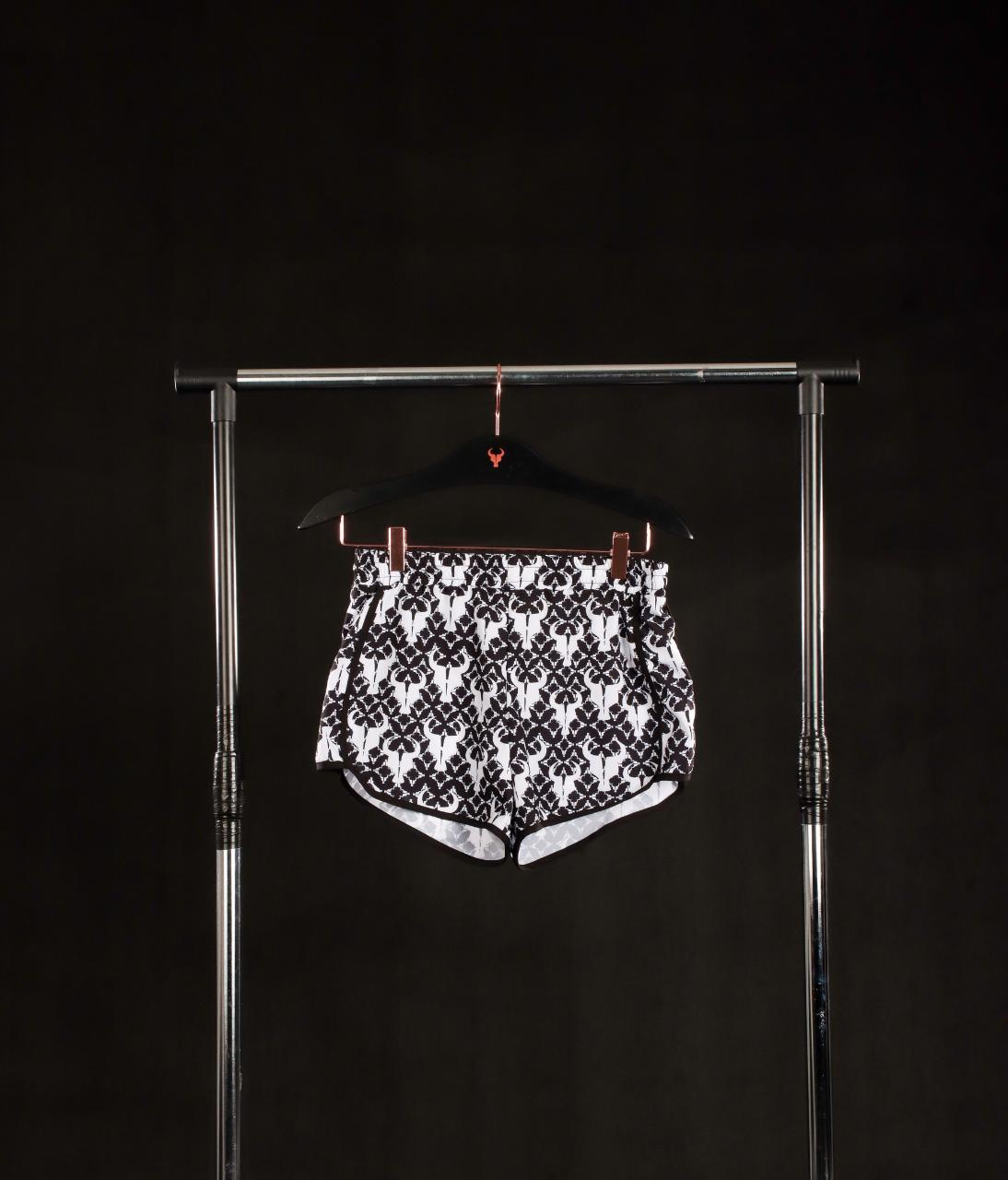 Short Toro Feminino Monograma Black