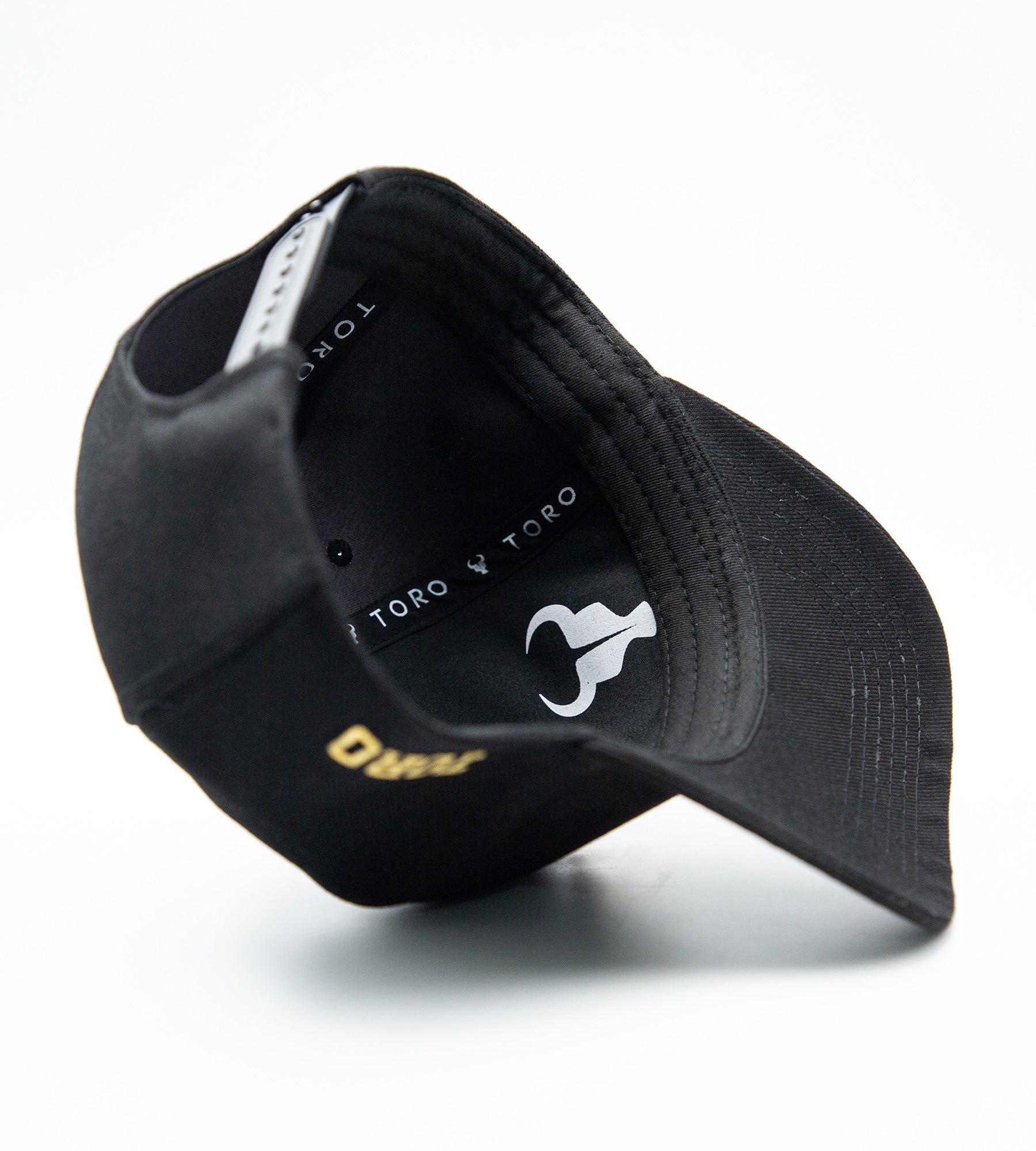 Boné Toro Preto Gold Special Edition