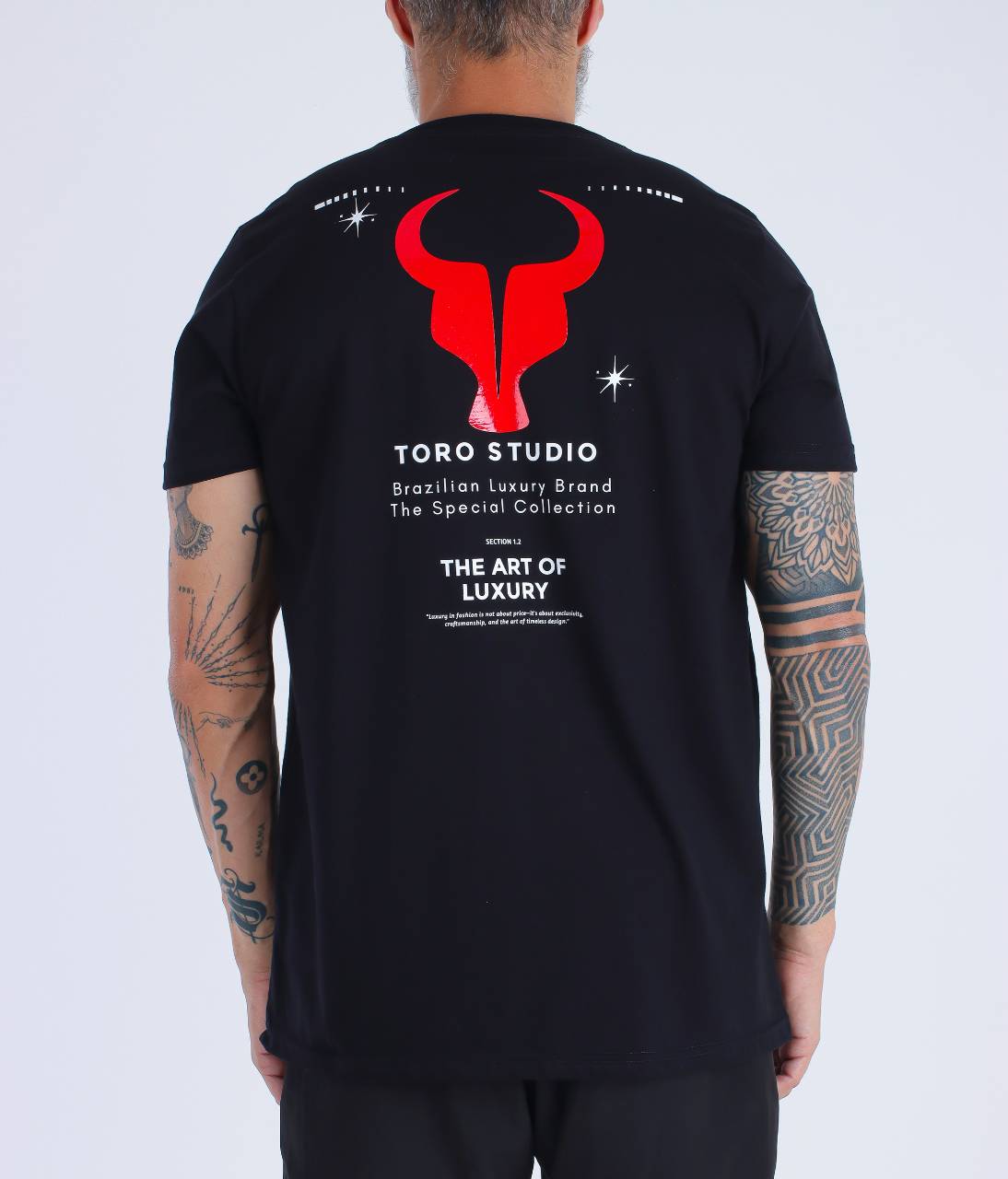 T-shirt Toro Black THE ART OF LUXURY