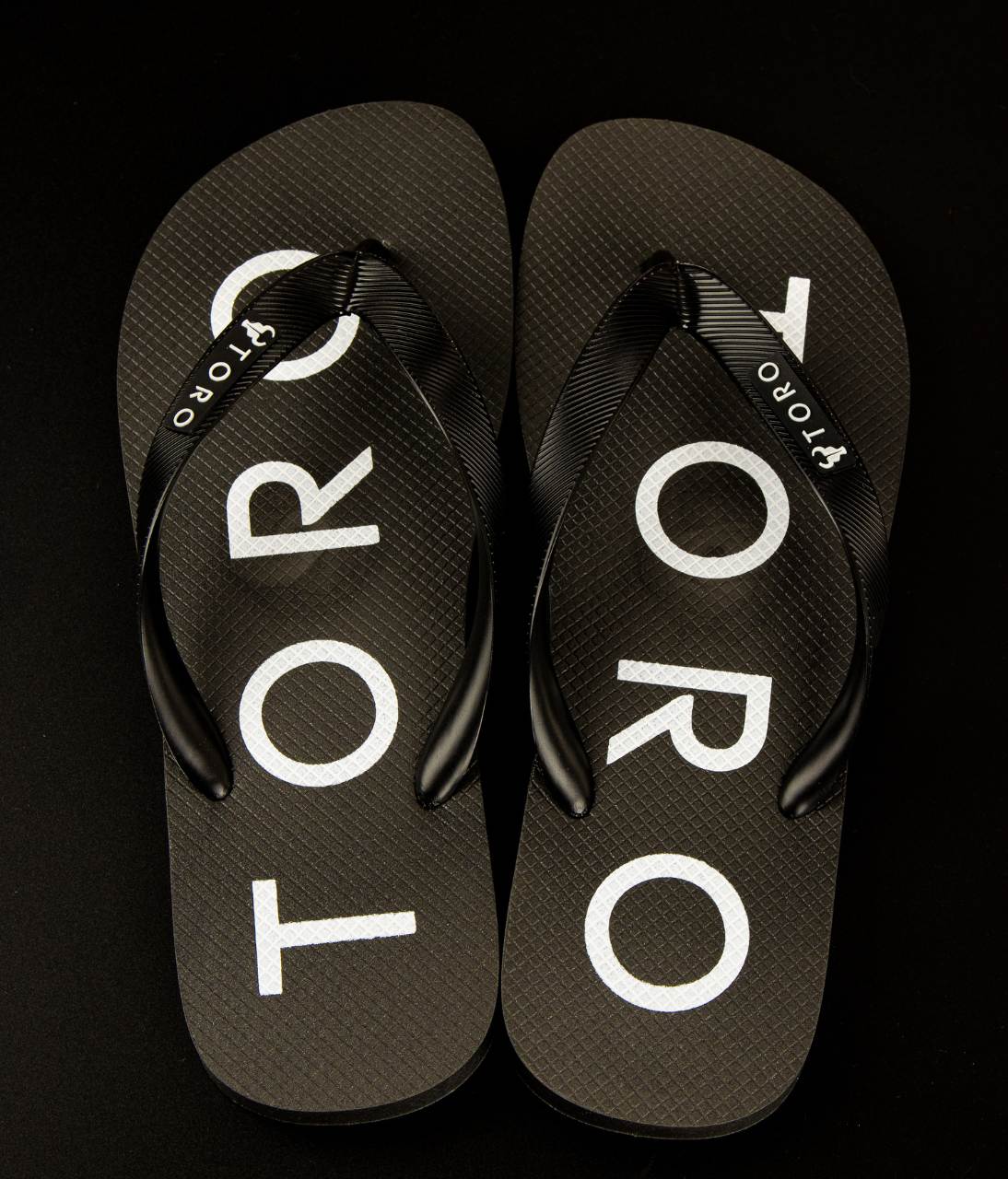 Chinelo Toro Escrita