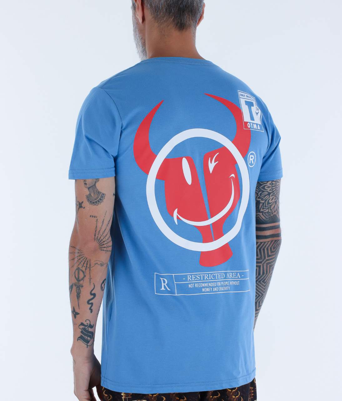 T-shirt Toro Only members Skyline