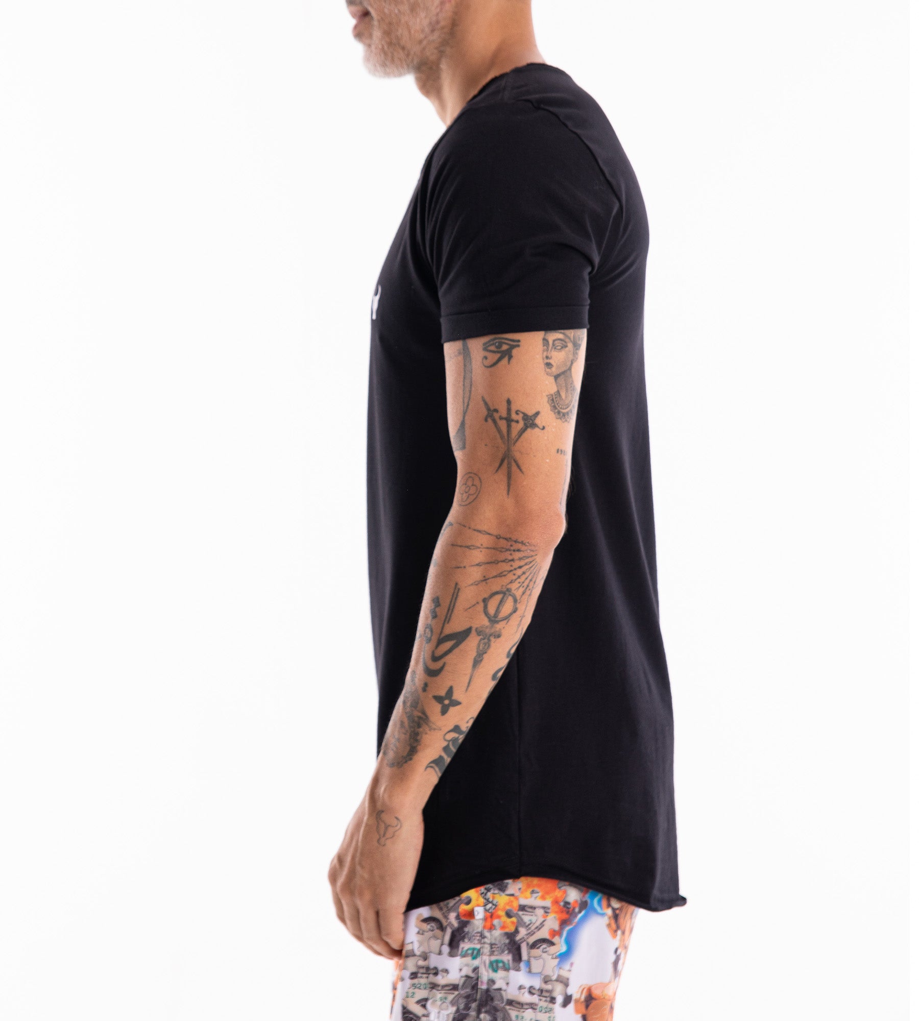 T-shirt Toro Long Corte à Fio Preto