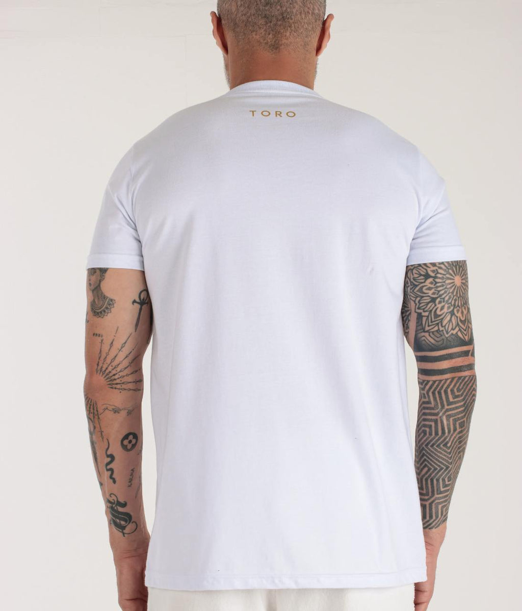 T-shirt Toro Branca Básica Gold