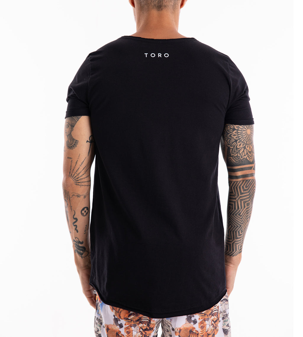 T-shirt Toro Long Corte à Fio Preto