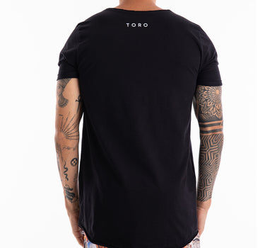 T-shirt Toro Long Corte à Fio Preto